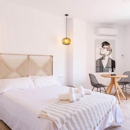 Apartment Carihuela Beach Malaga Torremolinos Eksteriør bilde
