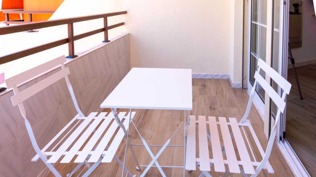 Apartment Carihuela Beach Malaga Torremolinos Eksteriør bilde